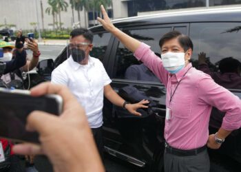 推特暂停逾300宣传小马科斯账户