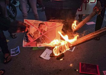 柬埔寨總理洪森訪緬甸引發軍方反對者抗議