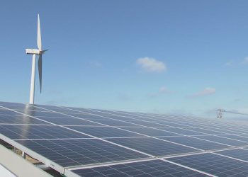 海山漁港太陽能發電系統啟用 將為市庫每年挹注60萬