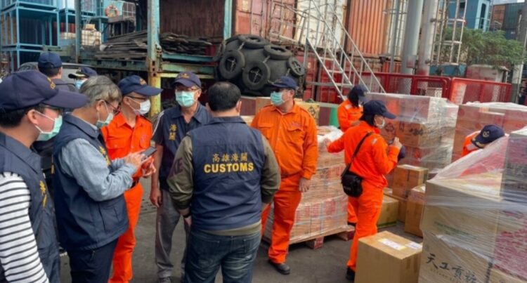 海巡春節大執法 高屏查獲通緝犯及違禁品 海巡春節大執法 高屏查獲通緝犯及違禁品