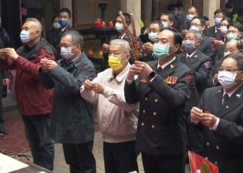 竹市警義消天公壇上香祈福 祈求同仁執勤平安