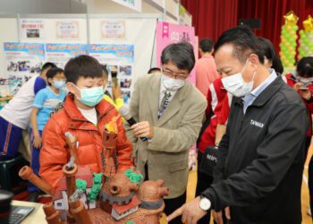 第一屆嘉義縣特色教育博覽會！嘉義縣長讚譽：大開眼界！