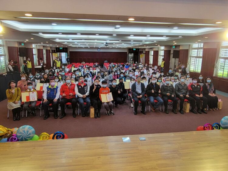 第十五屆聯合盃全國作文大賽頒獎 徐榛蔚期勉為花蓮文學與藝術扎根 第十五屆聯合盃全國作文大賽頒獎 徐榛蔚期勉為花蓮文學與藝術扎根