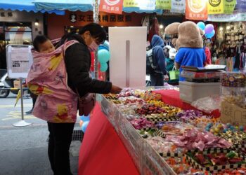 羅東年貨市集開幕 採買拍照上傳公所臉書送好禮