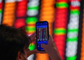 美国科技产业扬升影响 亚股起落互见