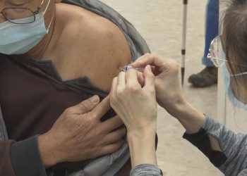 近8千劑公費流感疫苗 竹縣82合約院所全民開打