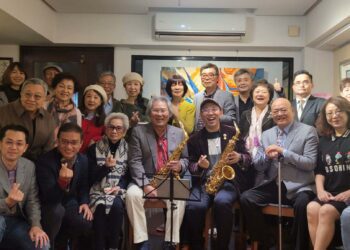 這城以東台北傳愛 扶輪公益畫展