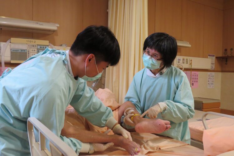 金大護理學生圓滿臺中慈院實習 看見護理臨床價值