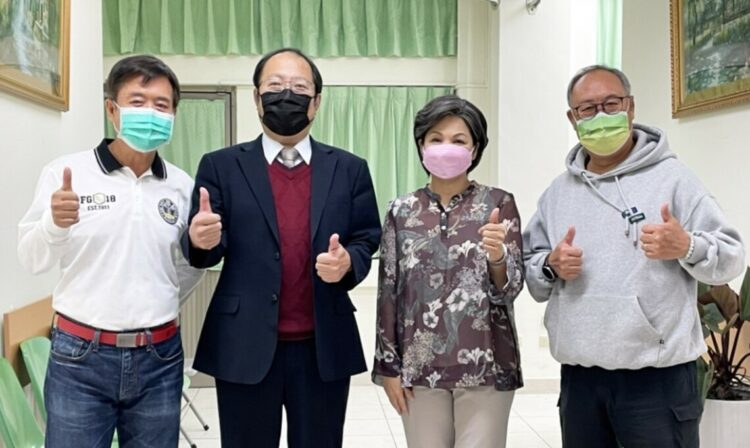 金馬金鐘雙料影后楊貴媚與資深演員檢場現身中華醫大校園 金馬金鐘雙料影后楊貴媚與資深演員檢場現身中華醫大校園