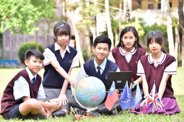 雙語能力是國際化的起點!南山中學透過線上帶孩子跨出台灣 把世界引進南山 雙語能力是國際化的起點!南山中學透過線上帶孩子跨出台灣 把世界引進南山