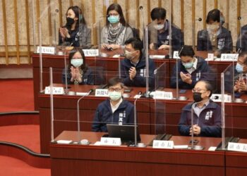 高雄市議會第三屆第9次臨時會閉幕 陳其邁率市府團隊感謝議會支持與監督