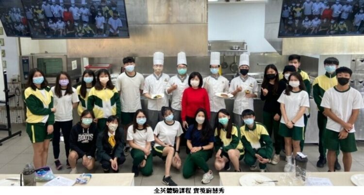 高餐大辦理全英語體驗課程 學生跨領域歡樂學英文 高餐大辦理全英語體驗課程 學生跨領域歡樂學英文