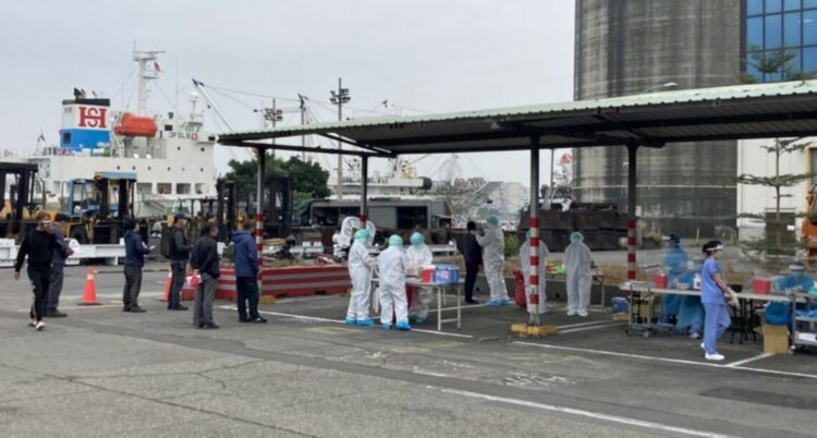 鳳山家庭群聚個案18156 港務公司說明處理情形 鳳山家庭群聚個案18156 港務公司說明處理情形