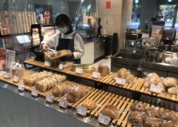 低鈉減鹽健康麵包於輔大一粒麥上市。(圖/聯華製粉提供)