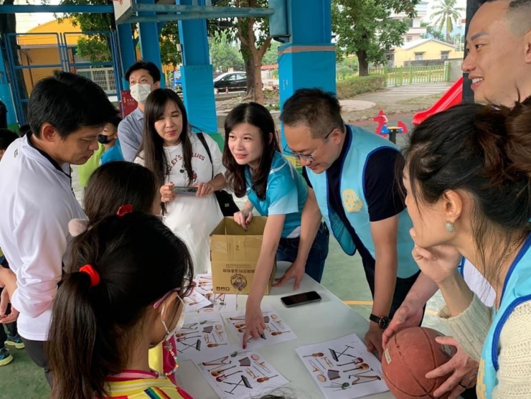 偏鄉遠距教學設備缺乏 國際扶輪3510地區發起15社共同捐贈 偏鄉遠距教學設備缺乏 國際扶輪3510地區發起15社共同捐贈