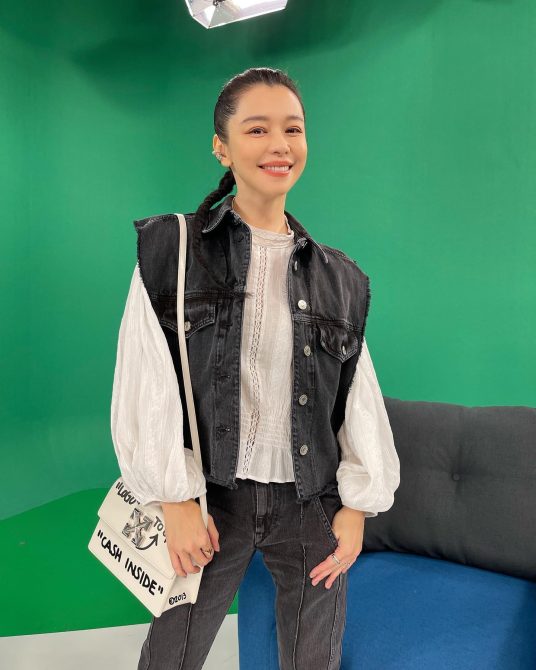 徐若瑄演唱會撞期姊姊婚禮⋯邵雨薇「崩潰二選一」　釣出本人回應超驚喜