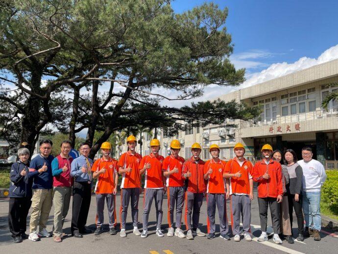 八名學生務實拚就業 花工錄取台電數冠全台