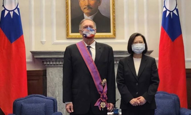 【讀者投書】龐培歐訪台台人買單422萬 侯漢廷：公然A台灣納稅人辛苦錢？