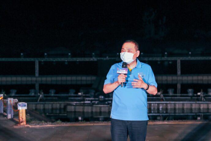 水舞飛躍潭澄碧 水幕相映趣成雙 侯友宜：全民防疫同時 也要帶給民眾安心感和幸福感