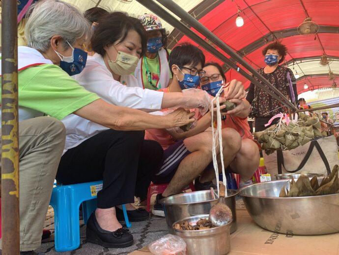 嘉義家扶慶端午 場面熱鬧溫馨