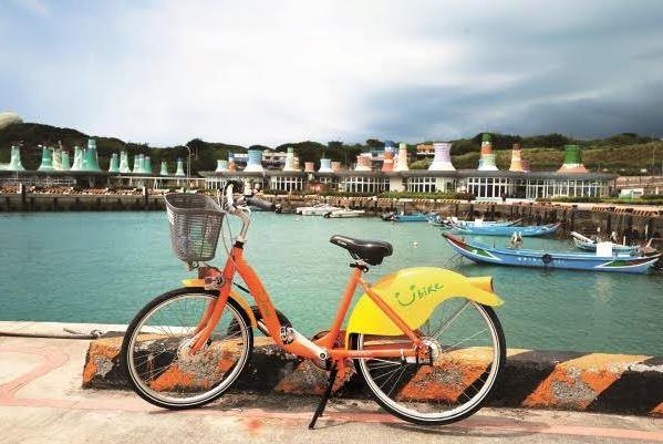 響應世界自行車日 踩動踏板暢遊蔚藍北海岸 限量紀念杯墊帶回家