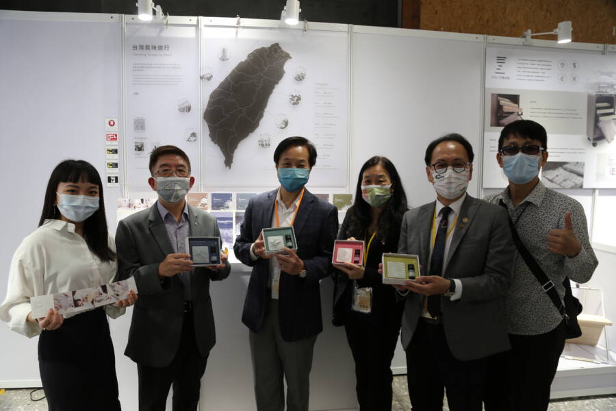 東海大學工業設計系畢業展「P A – D A L u t i o n」 氣味旅行、未來公車、智慧防疫作品創意展出