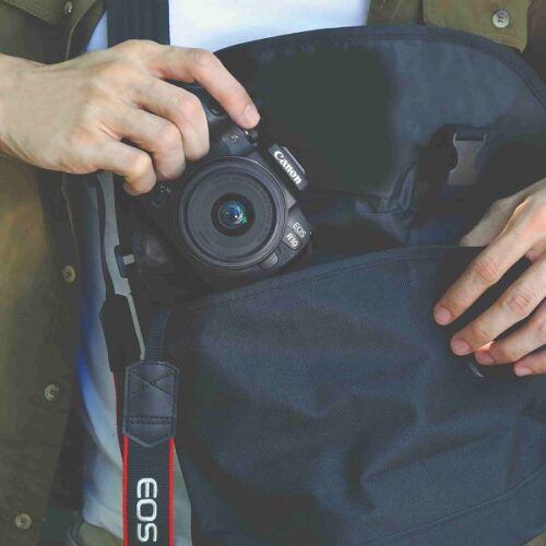 Canon 全新 EOS R10 無反光鏡相機開賣　輕量化機身、高速連拍及對焦滿足生活拍攝需求