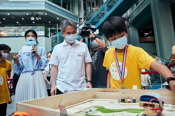 索尼創意科學大賞 10 周年成果展　創意急轉彎開啟玩具宇宙 - 台北郵報 | The Taipei Post