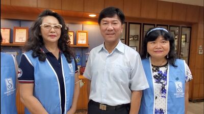 漾新聞|午餐只能買10元蘋果麵包果腹 高市蘭馨會捐贈雄商學生午餐便當基金