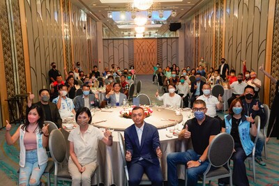 漾新聞|柯志恩攜手連勝文出席工商建研會獲力挺