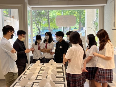 漾新聞|樹德家商廣設科翻轉高雄人孔蓋 「雄蓋讚」駁二展現新的城市美學