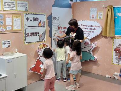 漾新聞|科工館辦三隻小豬防災歷險日常防災雙語特展