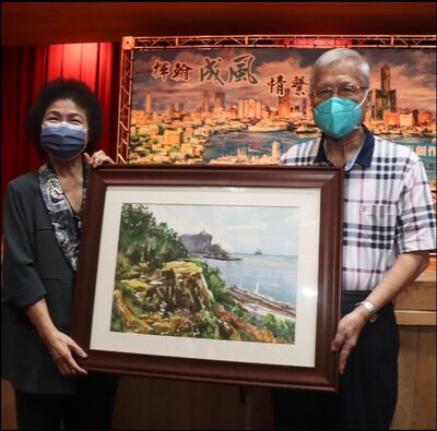 漾新聞|一生贈畫校園438件 教育局集結曾文忠作品成冊雄中發表陳其邁表感謝