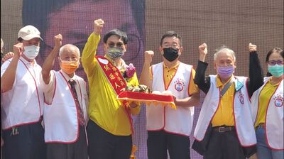漾新聞|吳益政競選總部成立二千民眾加油喊凍蒜 高雄市第一場跨黨派競選盛事