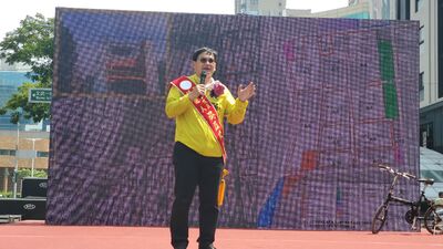 漾新聞|吳益政競選總部成立二千民眾加油喊凍蒜 高雄市第一場跨黨派競選盛事
