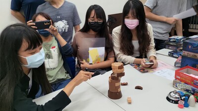 漾新聞|高雄大學社團嘉年華熱鬧登場 表演、體驗、美食好吃又好玩