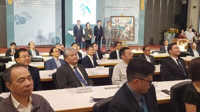 漾新聞|影》賴清德主持中山大學醫學院揭牌 期許培養「三人」的良醫