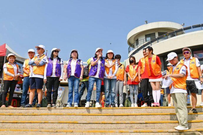 國際獅子會300A3區響應環保社會服務帶領500位獅友淨灘金山中角灣