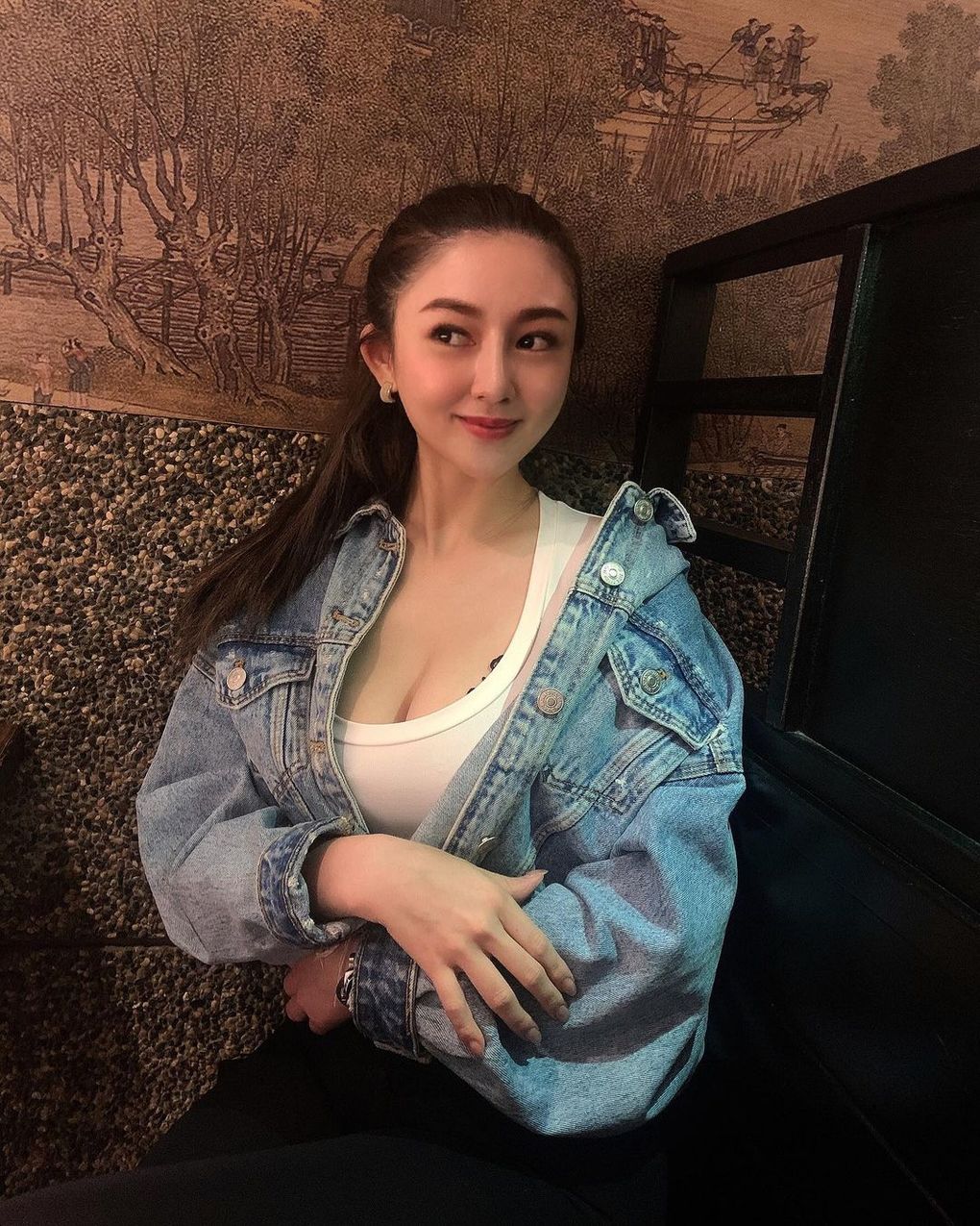 跟著教練準沒錯！完美體態加上豐滿上圍，超火辣健身教練「可薇 Vivian」：疫情後絕對馬上報名教練課