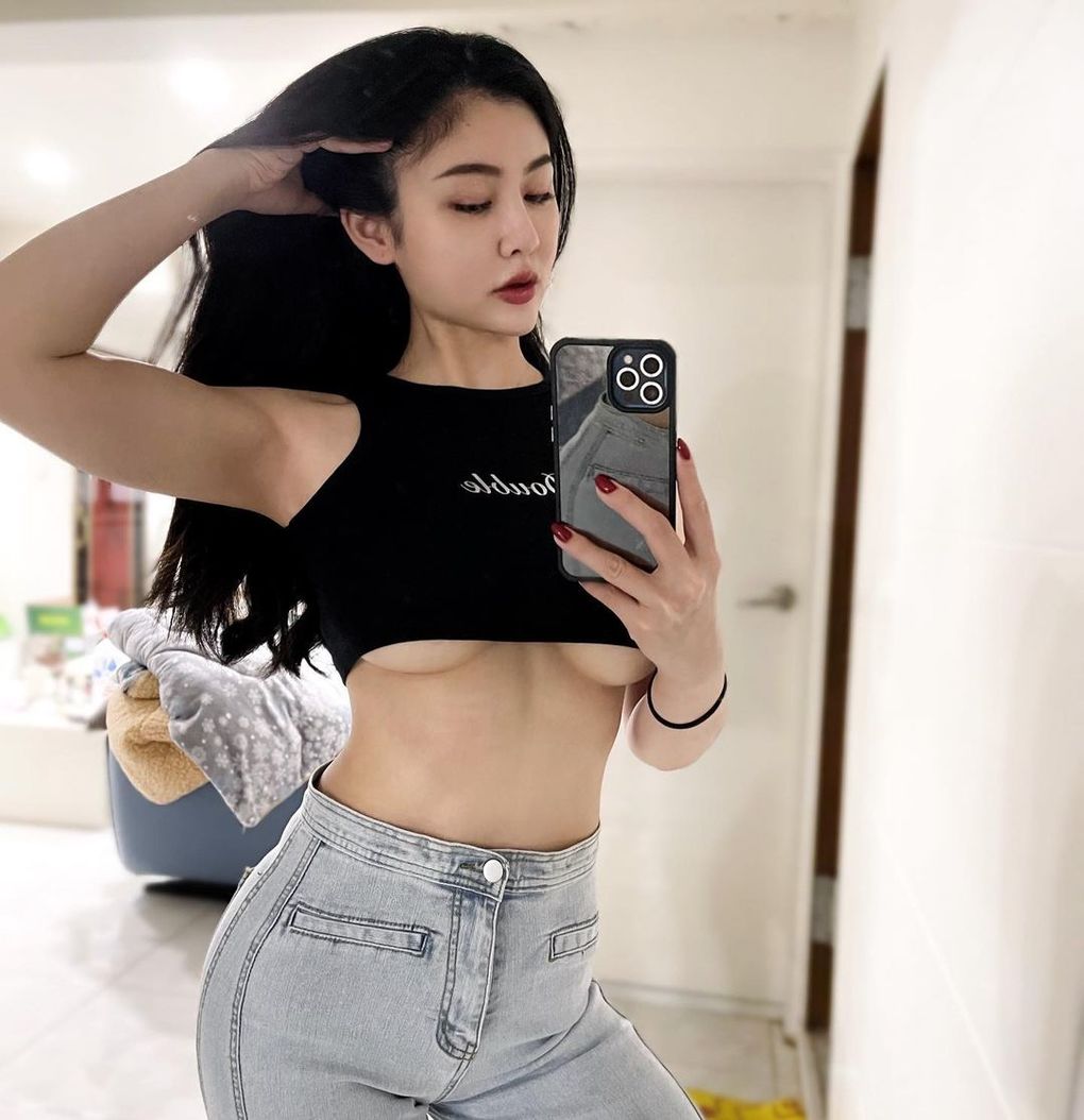 跟著教練準沒錯！完美體態加上豐滿上圍，超火辣健身教練「可薇 Vivian」：疫情後絕對馬上報名教練課
