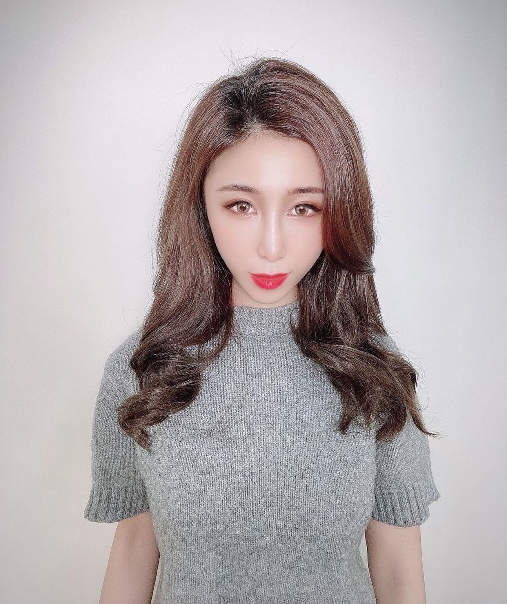 大展白嫩肌膚「irene」亮白牙齒的最新代言人 空姐的掛保證顏值