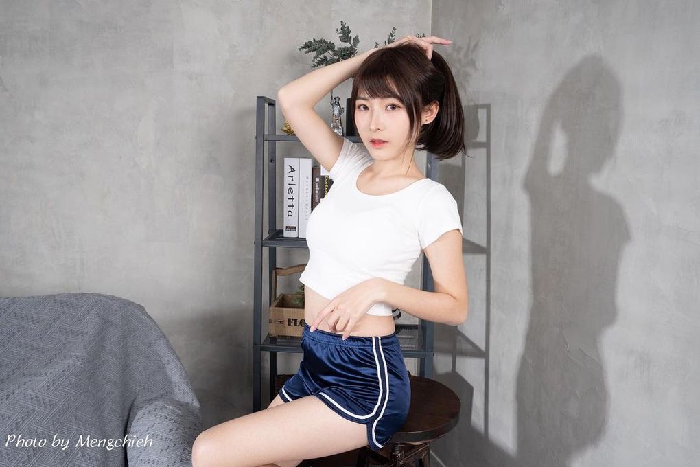誰家小可愛走失了？俏皮甜心「羽予」甜到心頭的模特，清新可愛通通都給你！