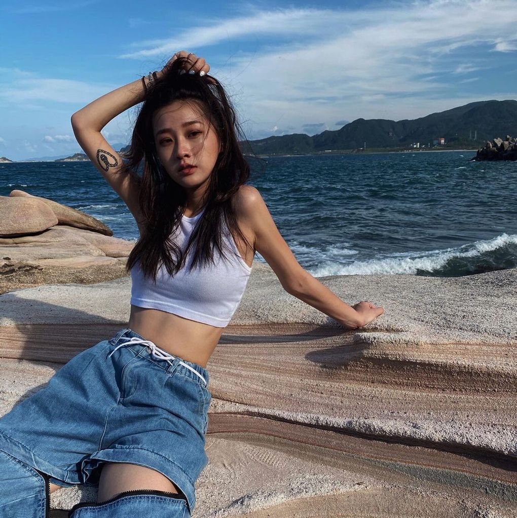 建築系出美女？！「妮莫」勻稱身材高挑又纖細：走在校園被追捧
