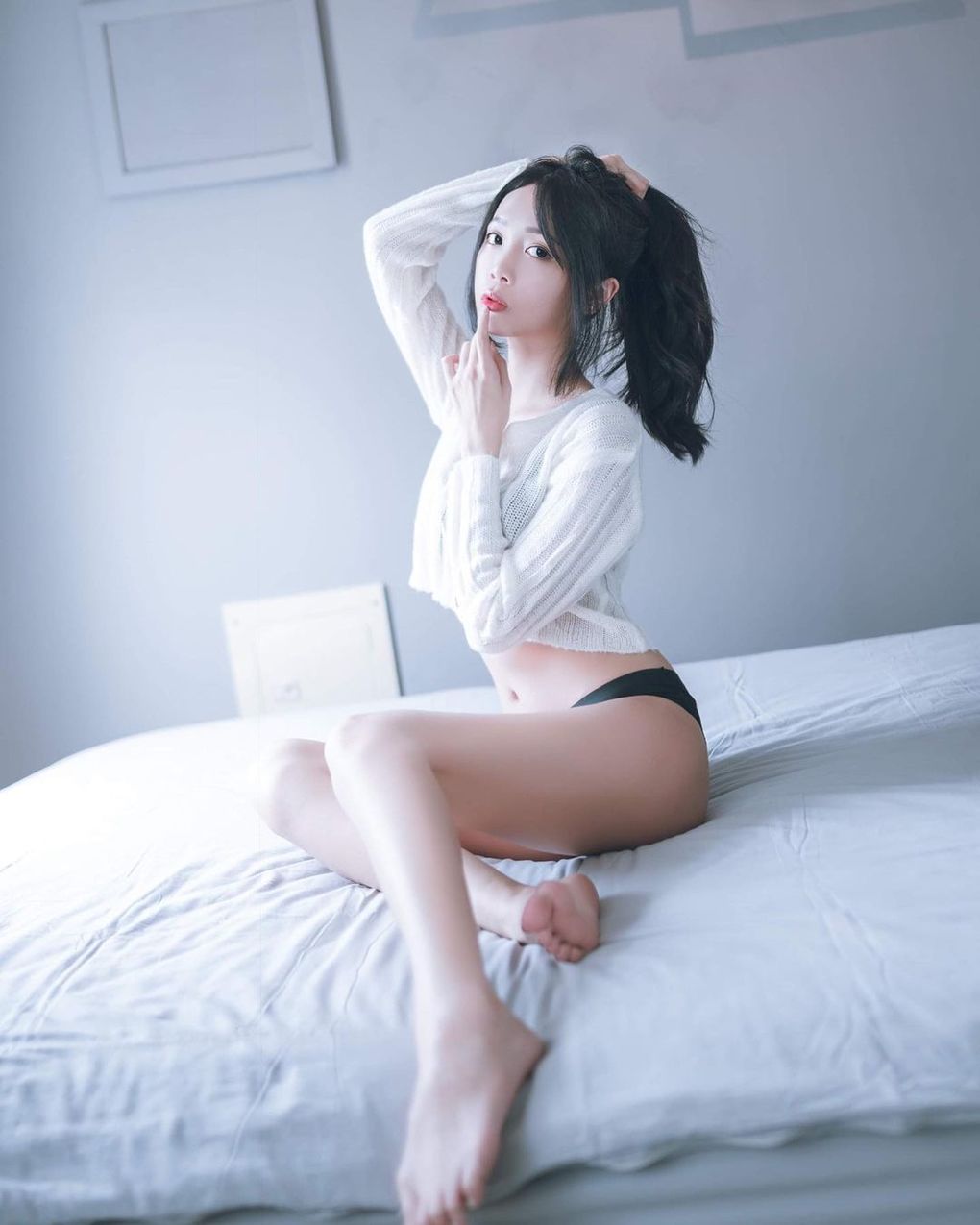 你的居家好女友「施紹婷 小九」浪漫小可愛，空靈與性感的完美綜合體
