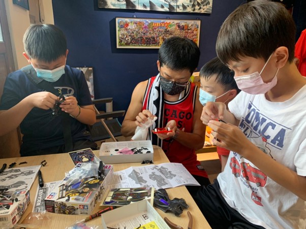 走到哪玩到哪 四驅車手遊虛實整合新體驗
