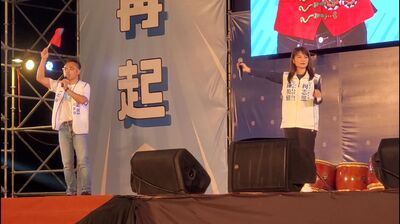 漾新聞|造勢晚會喚醒高雄「反對民進黨的魂」 陳美雅主持也深受感動 下午4點30「川伯」陪同內惟市場掃街呼籲一起來相挺