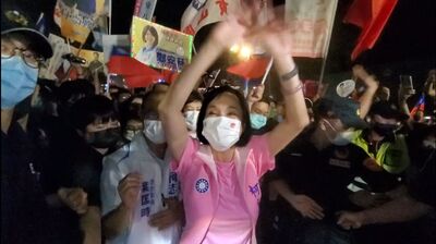 漾新聞|影》高金素梅拉抬聲勢 柯志恩聲勢如虹大進場爆場獲最熱情支持