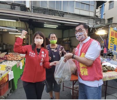 漾新聞|影》造勢晚會喚醒高雄「反對民進黨的魂」 陳美雅主持也深受感動 獲川伯加持籲票投陳美雅