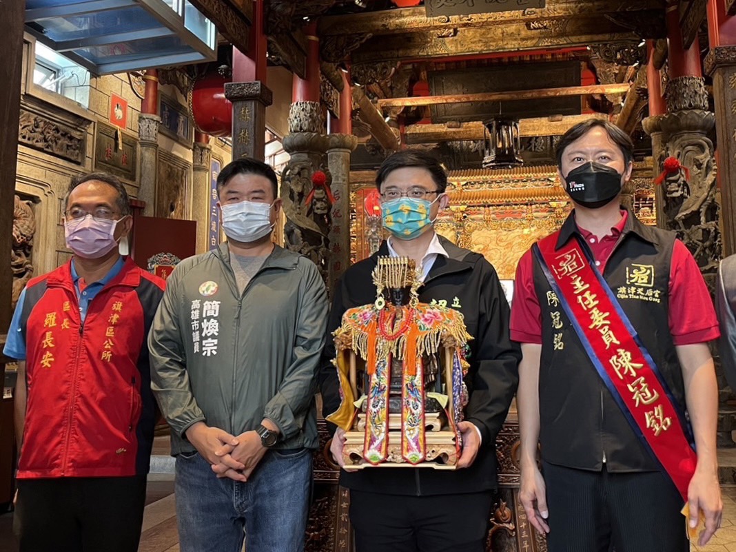 高市第6選區 二位博士對三位碩士 劉家榮努力突破重圍