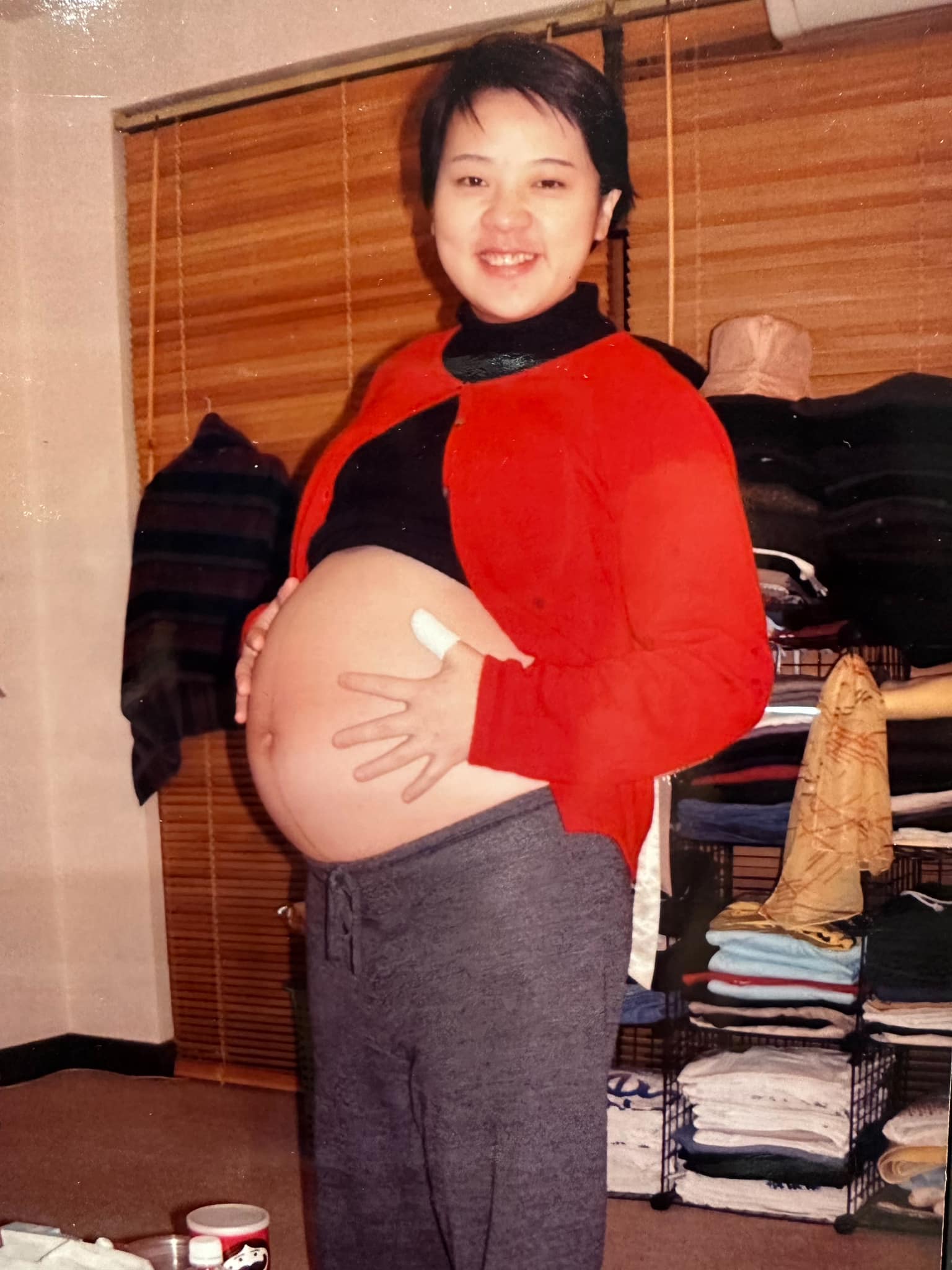 黃珊珊曬20年前孕照 談少子化托育
